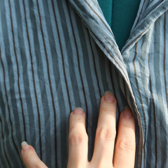 Vintage | gigi 100% silk button down shirt - Picture 5 of 7